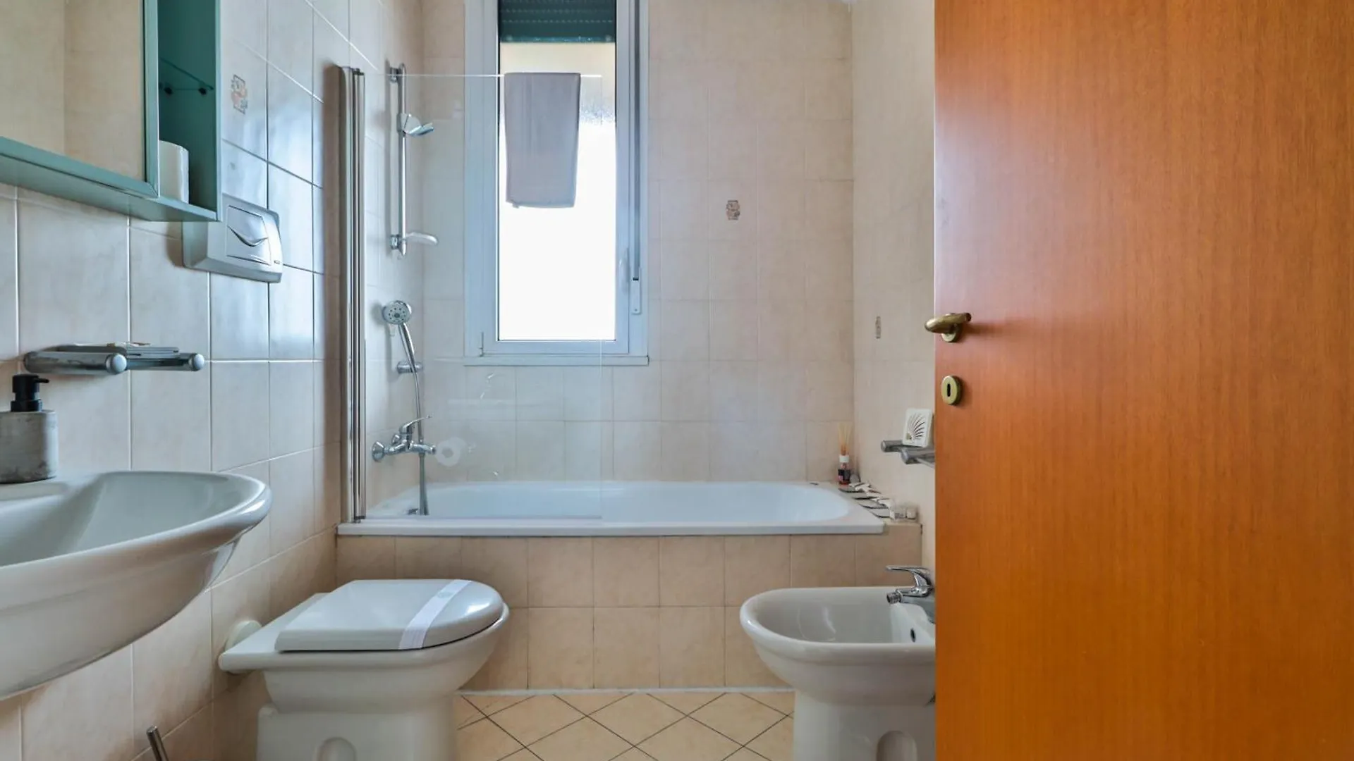 Masini House Bologna Station-Center-Fiera Apartment 0*,  Italy